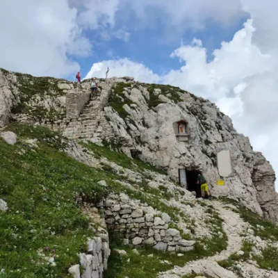 Le 52 gallerie del Pasubio, con notte al rifugio Achille Papa